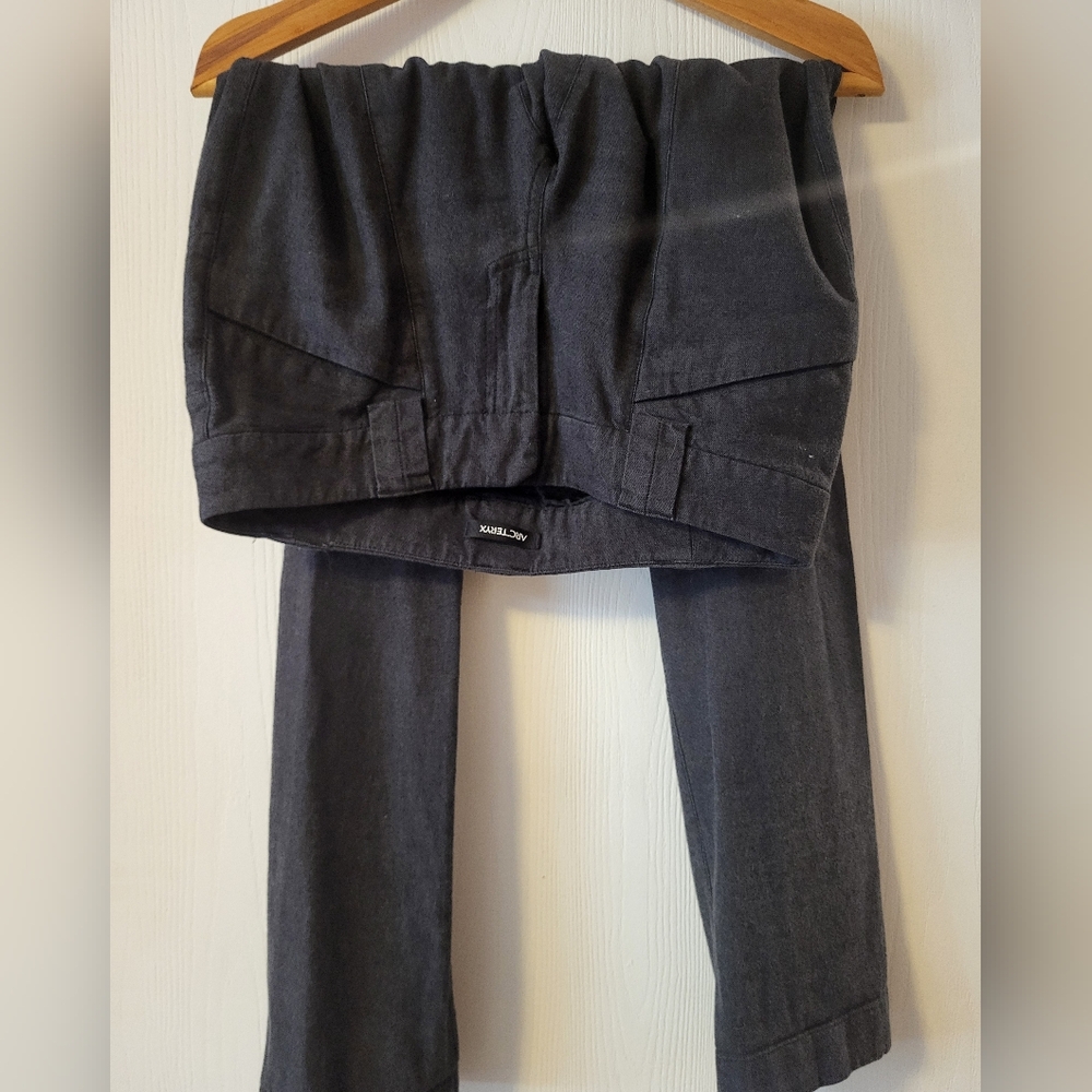 Arc'teryx womens A2B pants